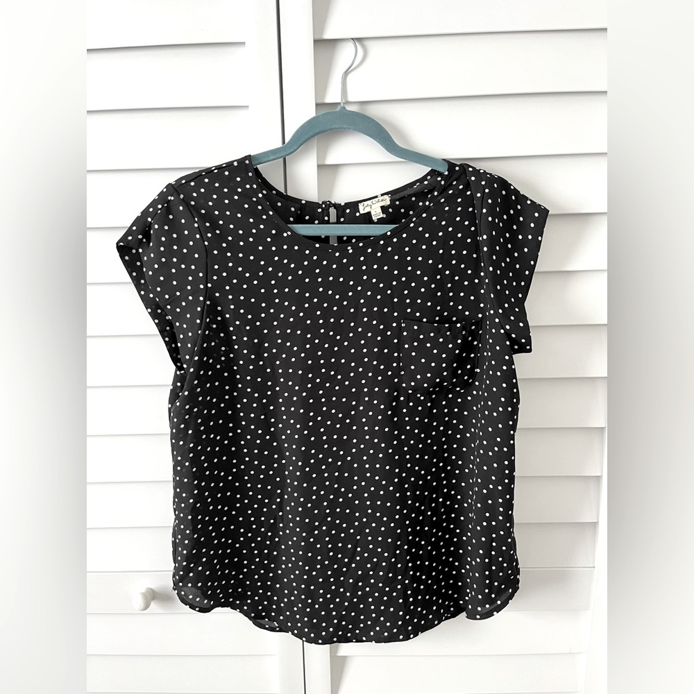 Black and White Polka Dot Short Sleeve Blouse